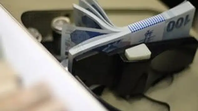 Memur maaşları bayramdan önce ödenecek