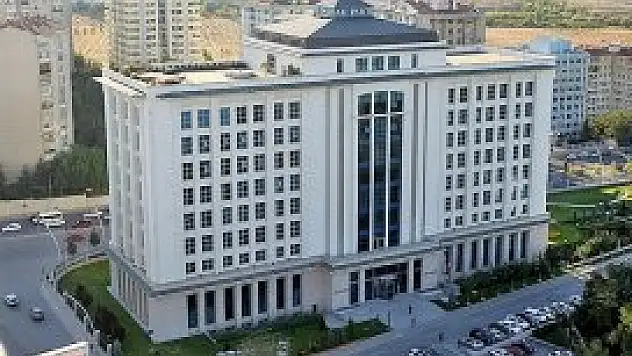 'AK Parti'de 3 adaydan biri kadın olacak'