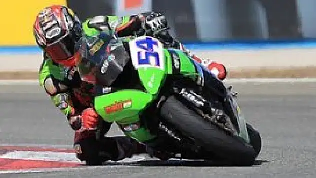 Sofuoğlu 5. galibiyetini aldı