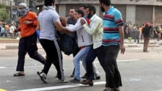 'Zafer Günü'nde katliam: 53 ölü, 271 yaralı