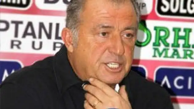 Terim: Çıkan haberleri ibretle izliyorum