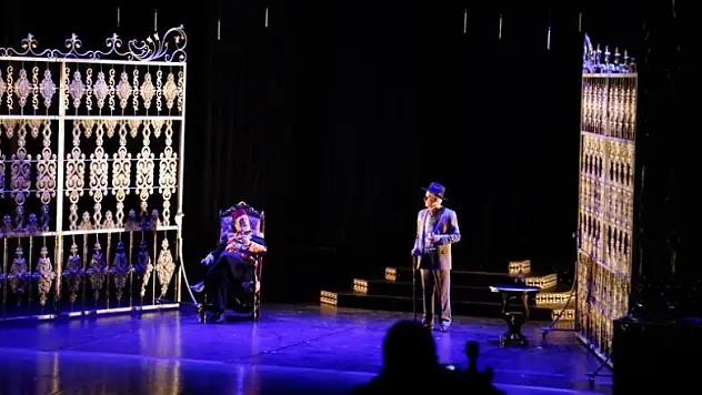 'Büyük Oyun-İlk Darbe' oyunun galası yapıldı