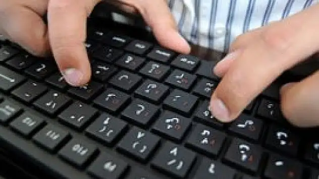 Çinliler online şikayeti sevdi