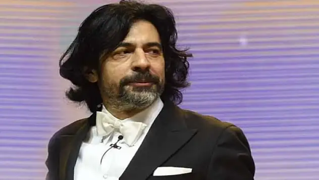 Okan Bayülgen özür diledi!