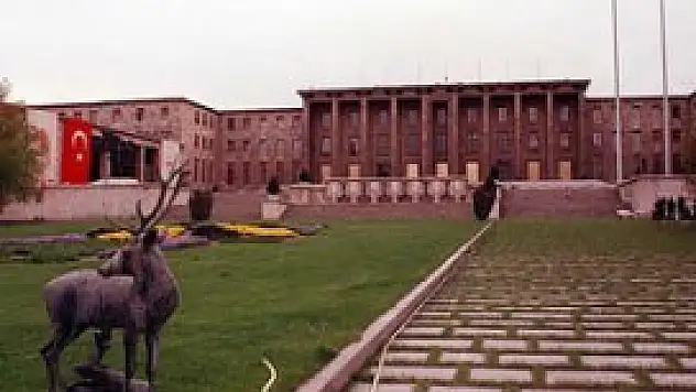 'Dumansız Meclis' için anket