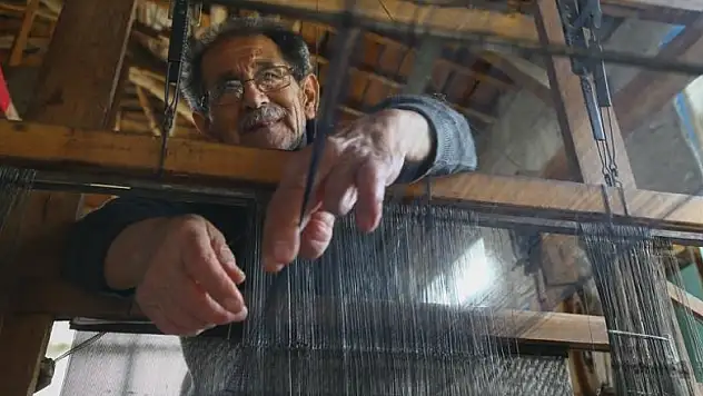 Dokuma tezgahında 80 yıl