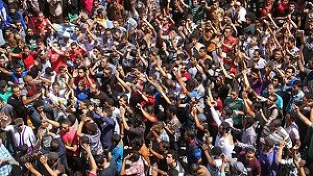 Mısır'da üniversite öğrencilerinin protestoları sürüyor