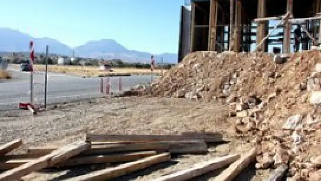 Konya-Antalya çevre yoluna üst geçit yapılıyor