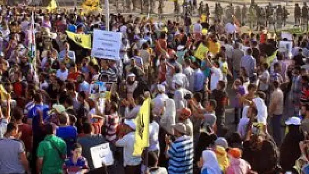 99 gündür darbeye direniyorlar