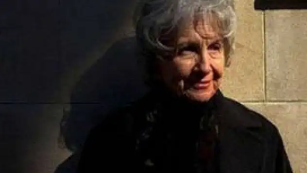 Nobel Edebiyat Ödülü Alice Munro'nun