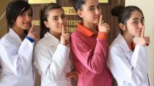 Sağlık meslek liselerine düzenleme geliyor