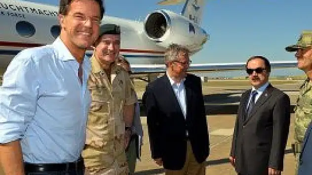 Hollanda Başbakanı Rutte'den İncirlik Üssü'ne ziyaret