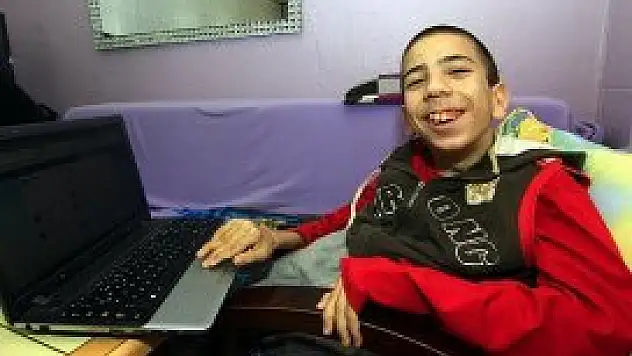 Bakana 'tweet' attı hayatı değişti