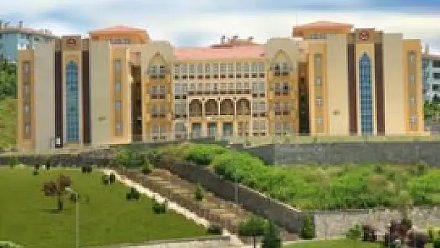 TOKİ kamu binalarını yeniden inşa ediyor