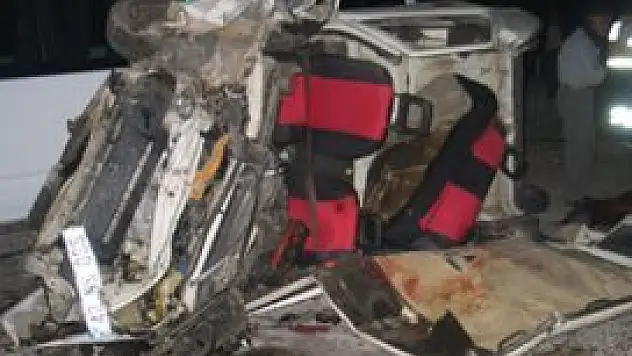 Konya'da trafik kazası: 2 ölü, 9 yaralı