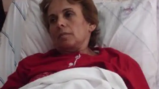 Karın ağrısı diye gitti, 12 kilo ur çıktı!