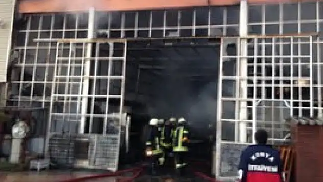 Konya'da kadayıf imalathanesi yandı