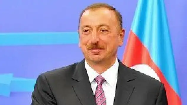Aliyev yemin ederek görevine başladı