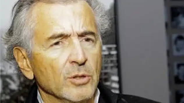 AB Bosna'ya adaletsiz davranıyor