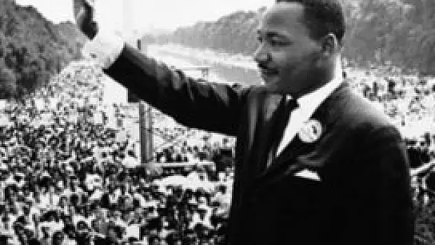 Martin Luther King'e ait eşyalar satılıyor