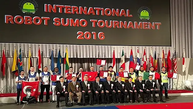 'Sumo robot' yarışında Türkiye yine birinci