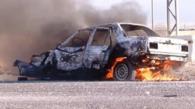 Kamyonla çarpıştı alev alev yandı