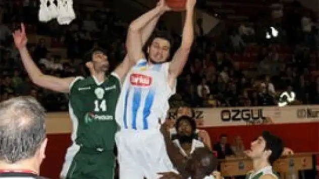 Selçuk Üniversitesi Aliağa Petkim'i devirdi