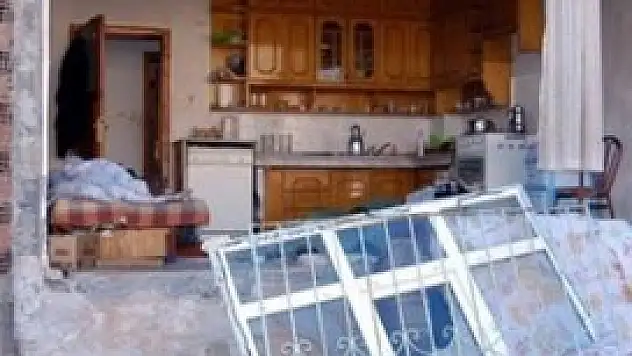 Gelin alma sırasında balkon çöktü