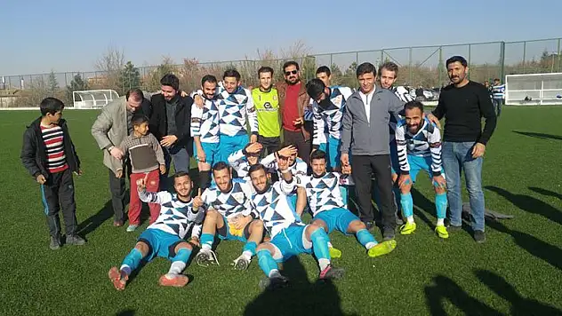 Altınekinspor doludizgin ilerliyor