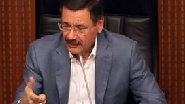 Melih Gökçek: Erkeksen davet etme