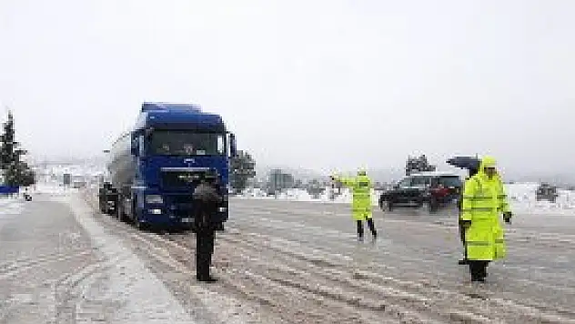 Kış lastiklerinde 'karaborsa' uyarısı