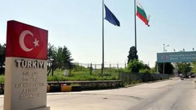 Bulgaristan Türkiye sınırına duvar örecek