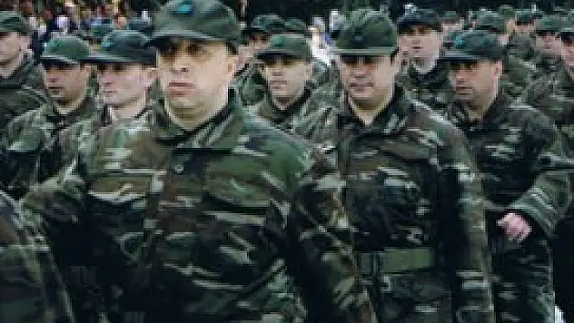 Askerlik kısalmasından kimler yararlanılacak?