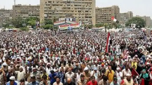 Mısır'da gösteri kanunu tasarısı reddedildi