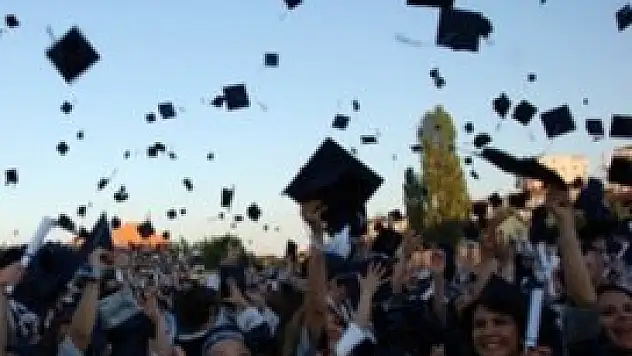 200 bin öğrenciye af müjdesi