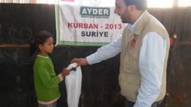 İHH-AYDER Suriye'de kurban çalışmalarını tamamladı