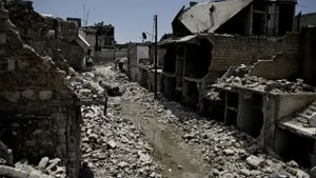 Esed güçleri iki aileyi infaz etti