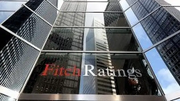 Fitch'den bankalara şok uyarı!