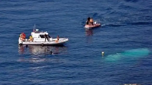 Sicilya Kanalı'nda 800'ü aşkın kaçak kurtarıldı