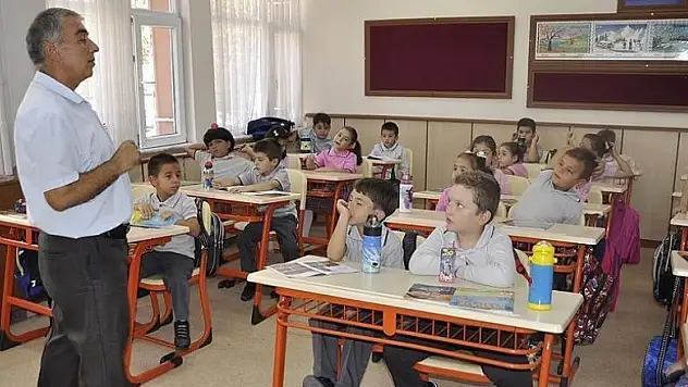 Yeni müfredat taslağı görüşe açıldı