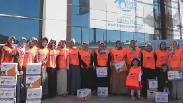 Kimse Yok Mu Derneği'nden bin aileye yardım