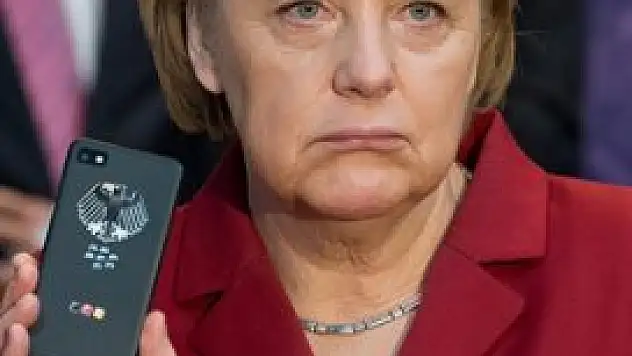 Der Spiegel: Merkel 2002'den beri dinleniyor