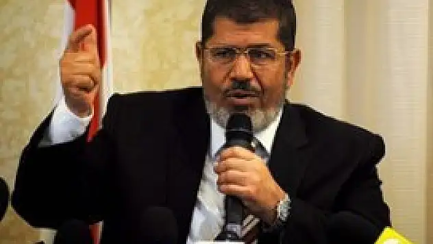 Mursi için 25 avukat gönüllü oldu