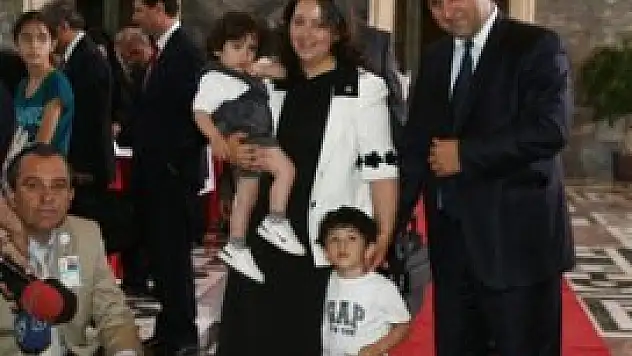 AK Partili vekil Meclis'e başörtüsüyle girecek