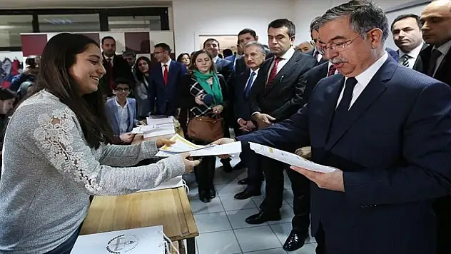 'Yeni müfredat taslağıyla ilgili 70 bin kişi müracaat etti'