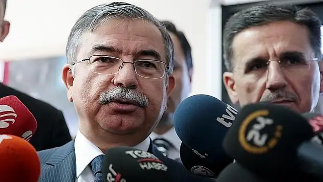 'Müfredat aynı organizma gibidir, değişmezse ölür'