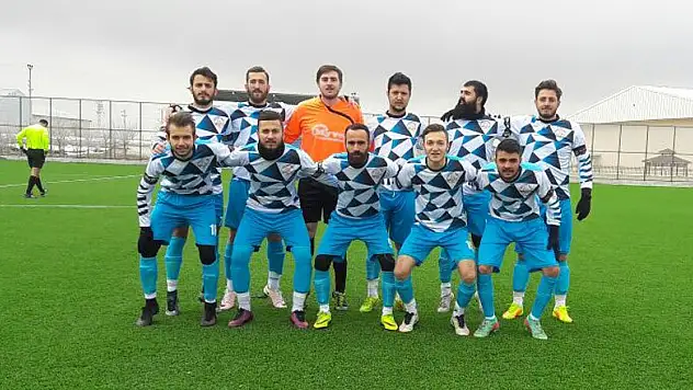 Lider Altınekinspor yine kazandı: 4-1