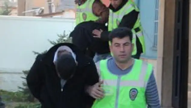 Konya'da televizyon çalan hırsızlar yakalandı