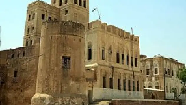 Mısır restorasyon anlaşmasını askıya aldı