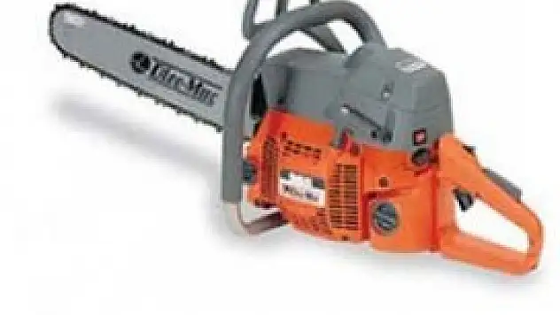 Elektrikli testereyle parmağını kopardı